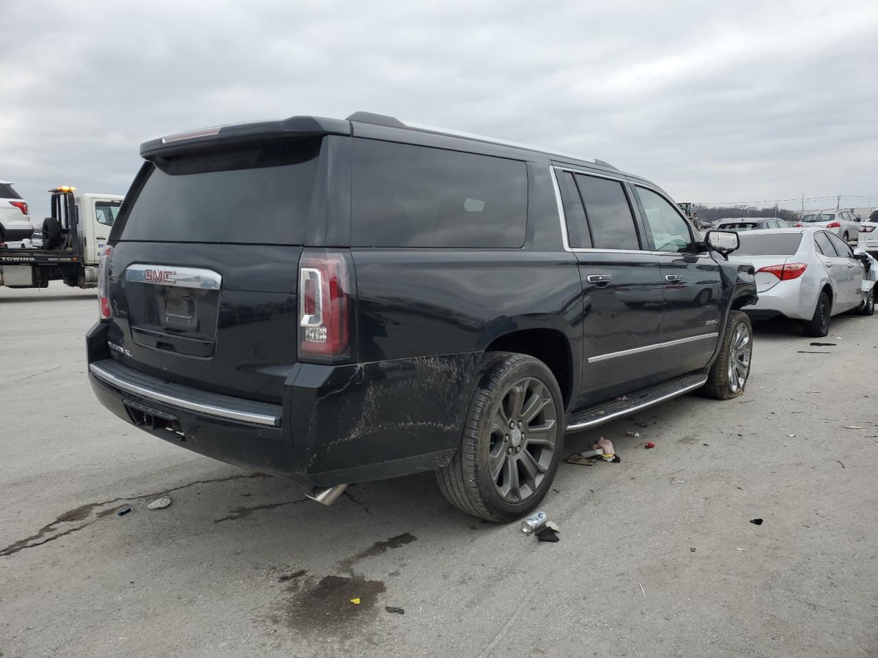 2015 GMC Yukon - Image 3