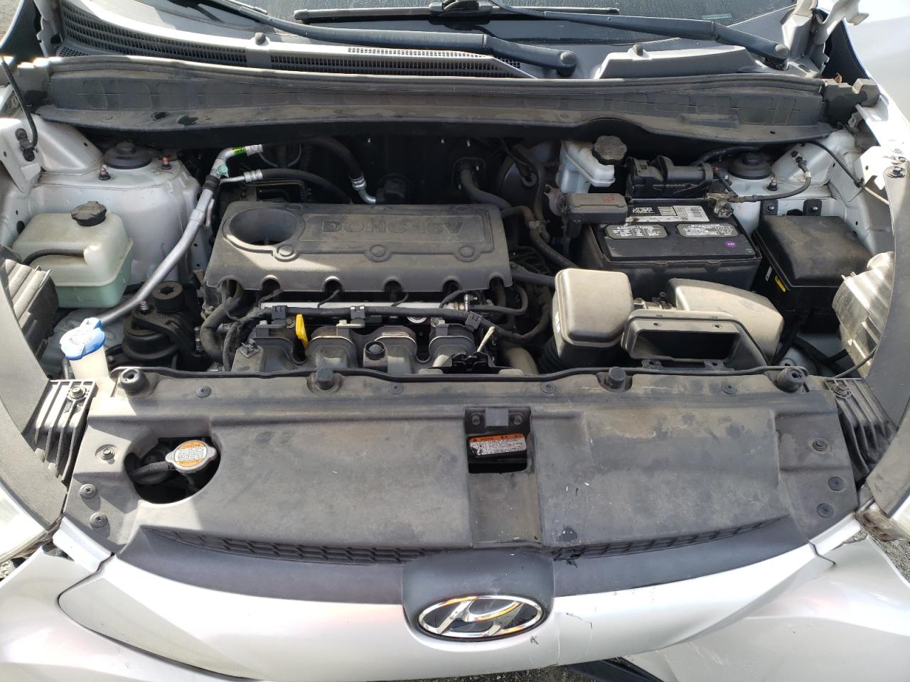 2012 Hyundai Tucson - Image 12