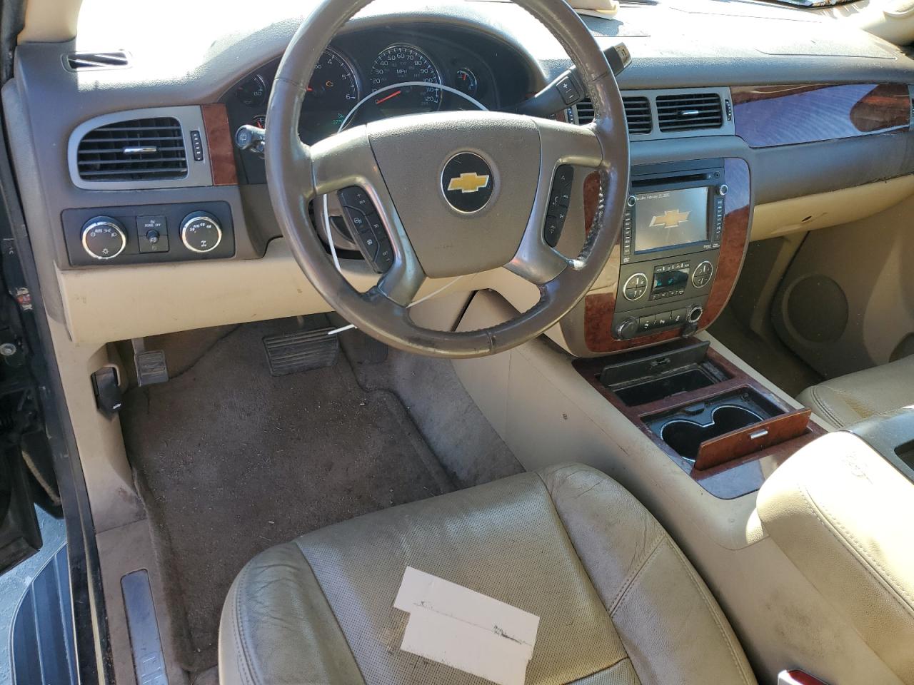 2014 Chevrolet Suburban - Image 8