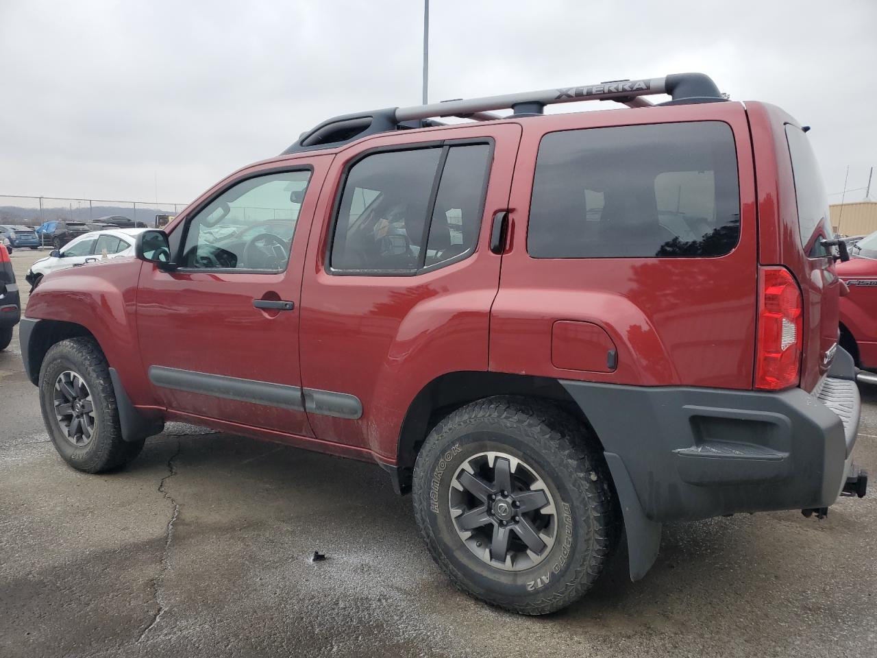 2015 Nissan XTerra - Image 2