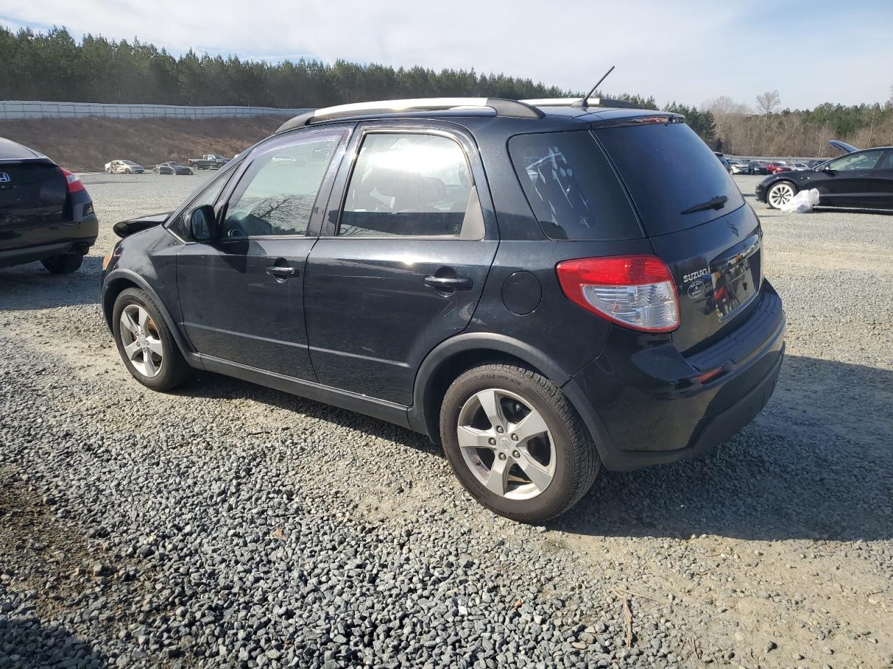 2010 Suzuki SX4 - Image 2
