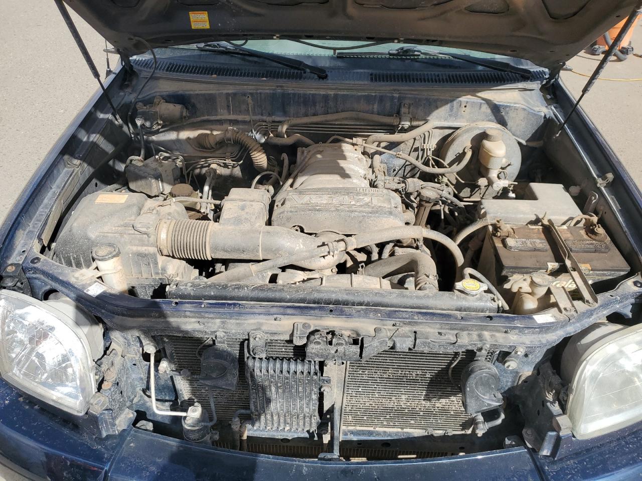 2004 Toyota Tundra - Image 12