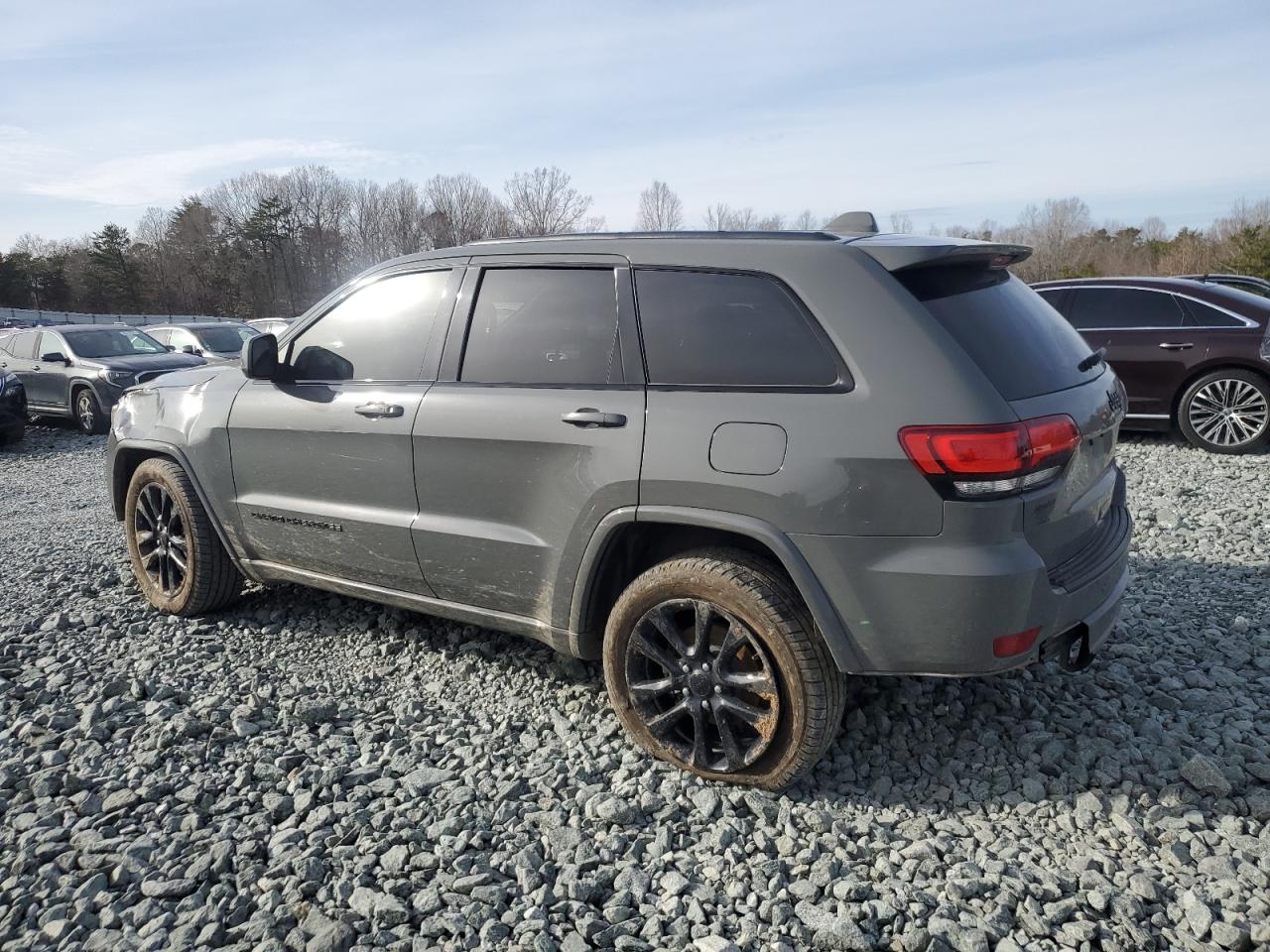 2019 Jeep Grand Cherokee - Image 2