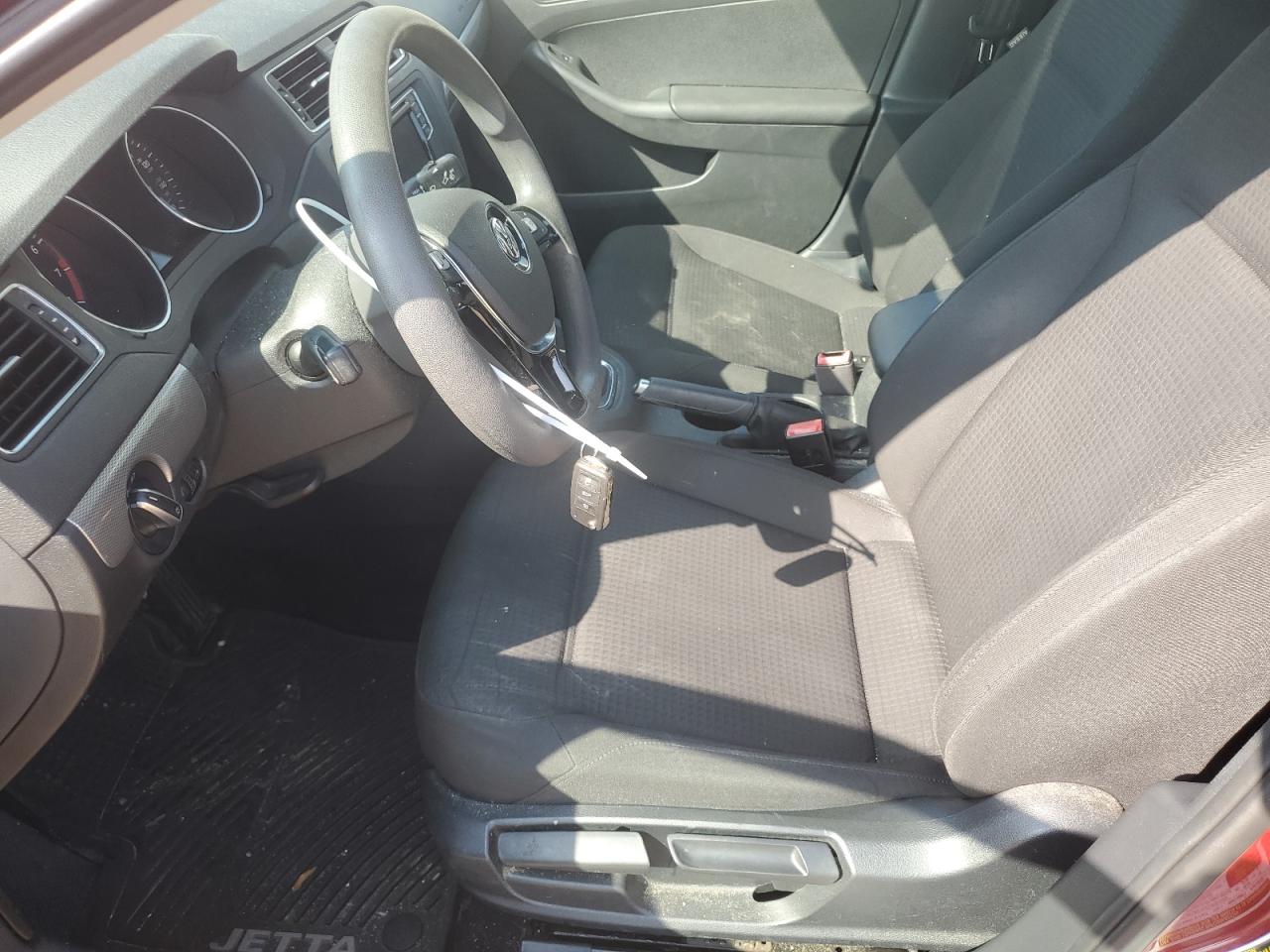 2016 Volkswagen Jetta - Image 7