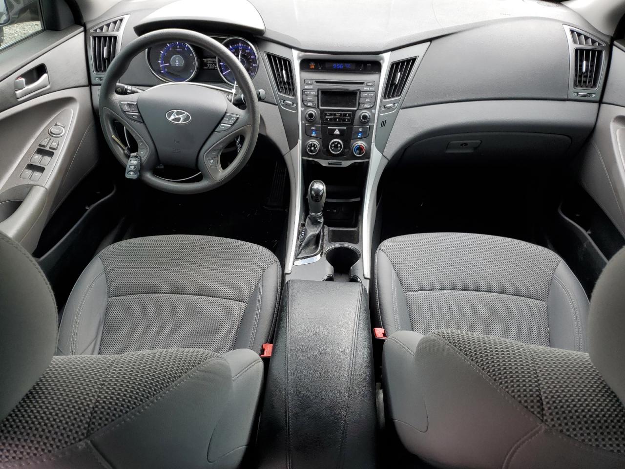 2014 Hyundai Sonata - Image 8