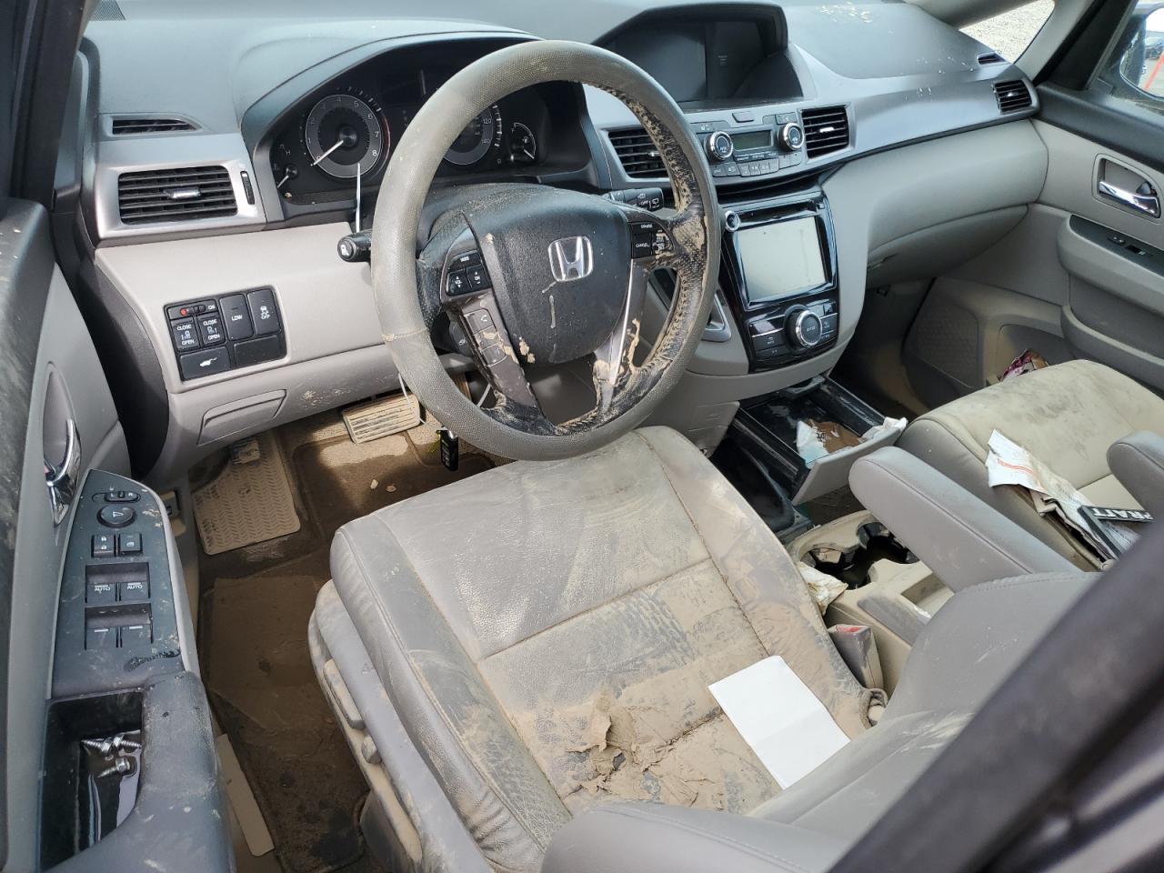 2015 Honda Odyssey - Image 8