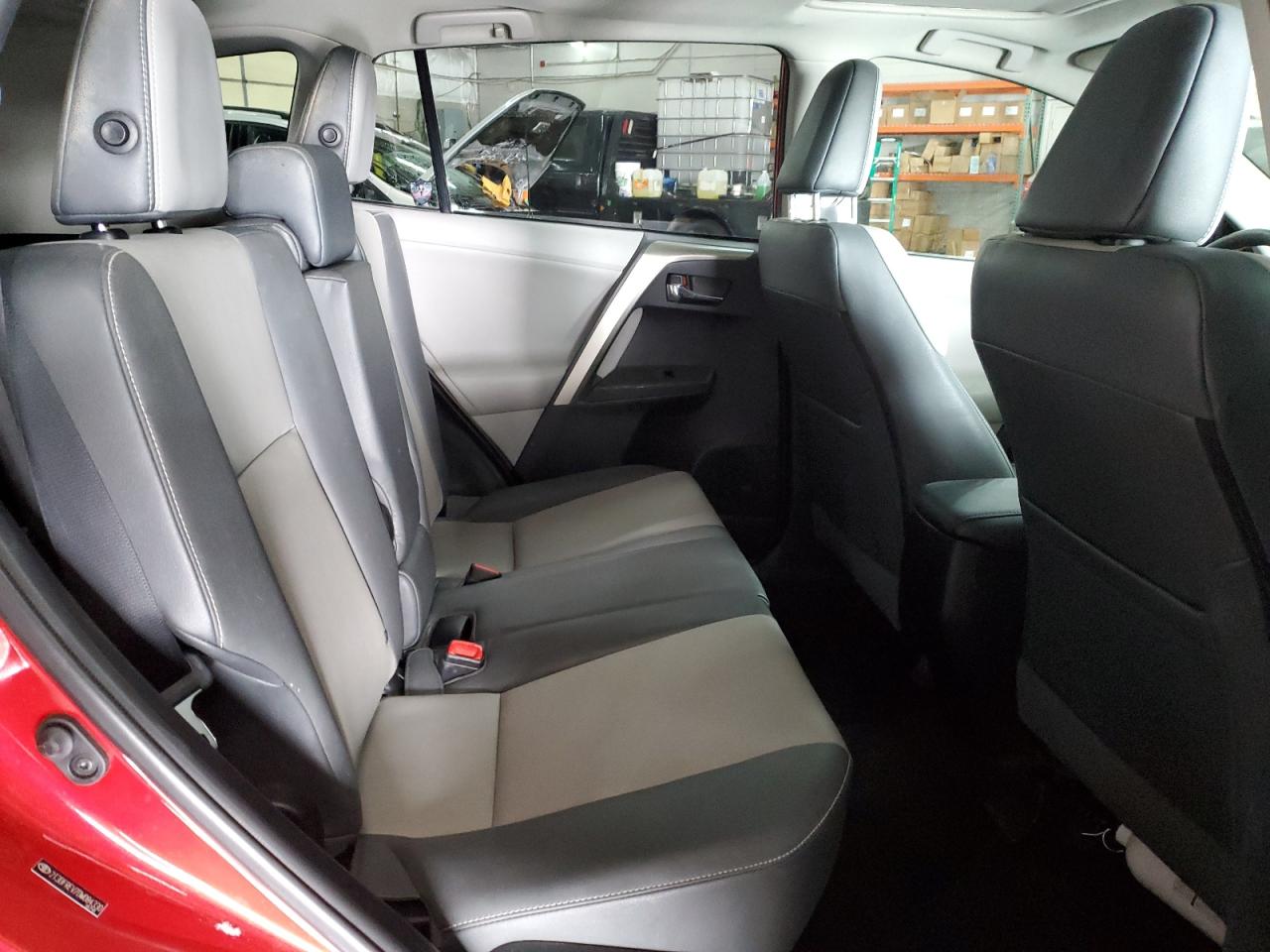 2013 Toyota RAV 4 - Image 11