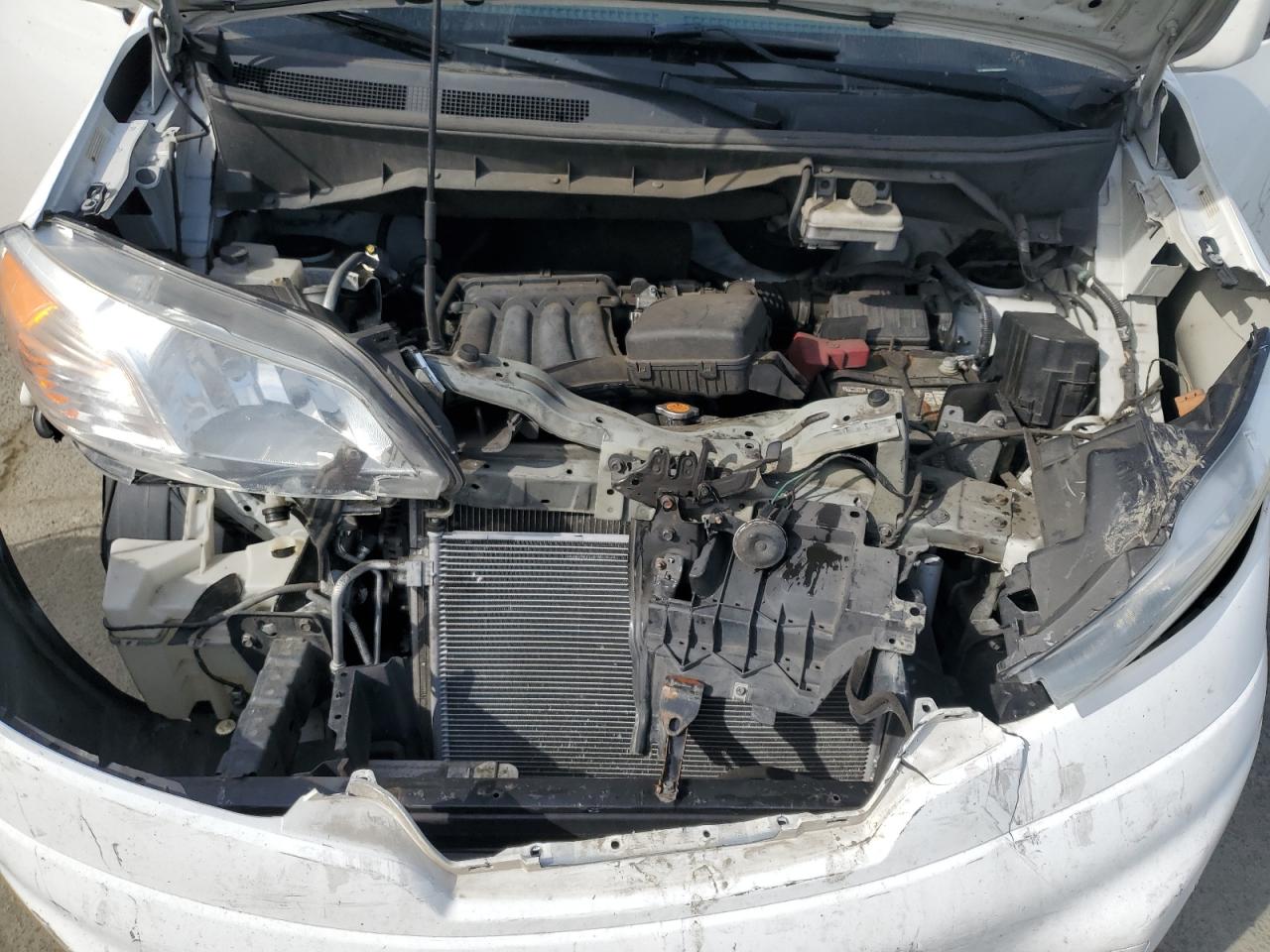 2014 Nissan NV - Image 12
