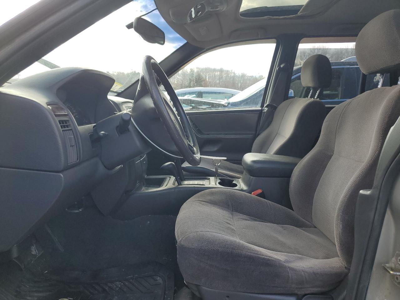 2000 Jeep Grand Cherokee - Image 7