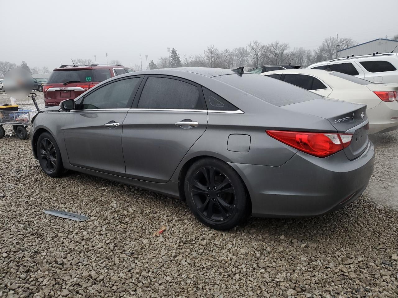 2012 Hyundai Sonata - Image 2