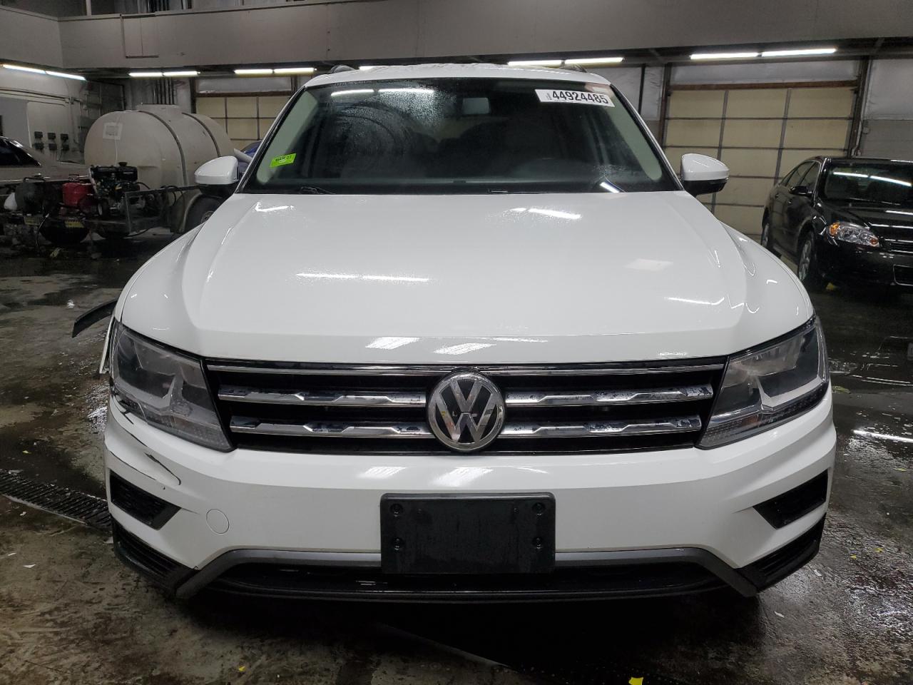 2021 Volkswagen Tiguan - Image 5