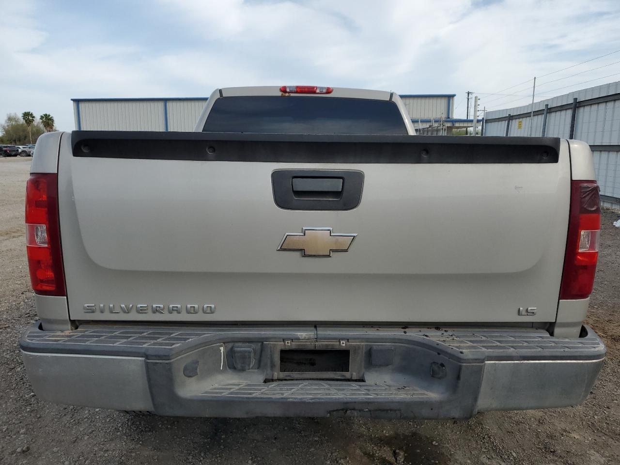 2009 Chevrolet Silverado - Image 6