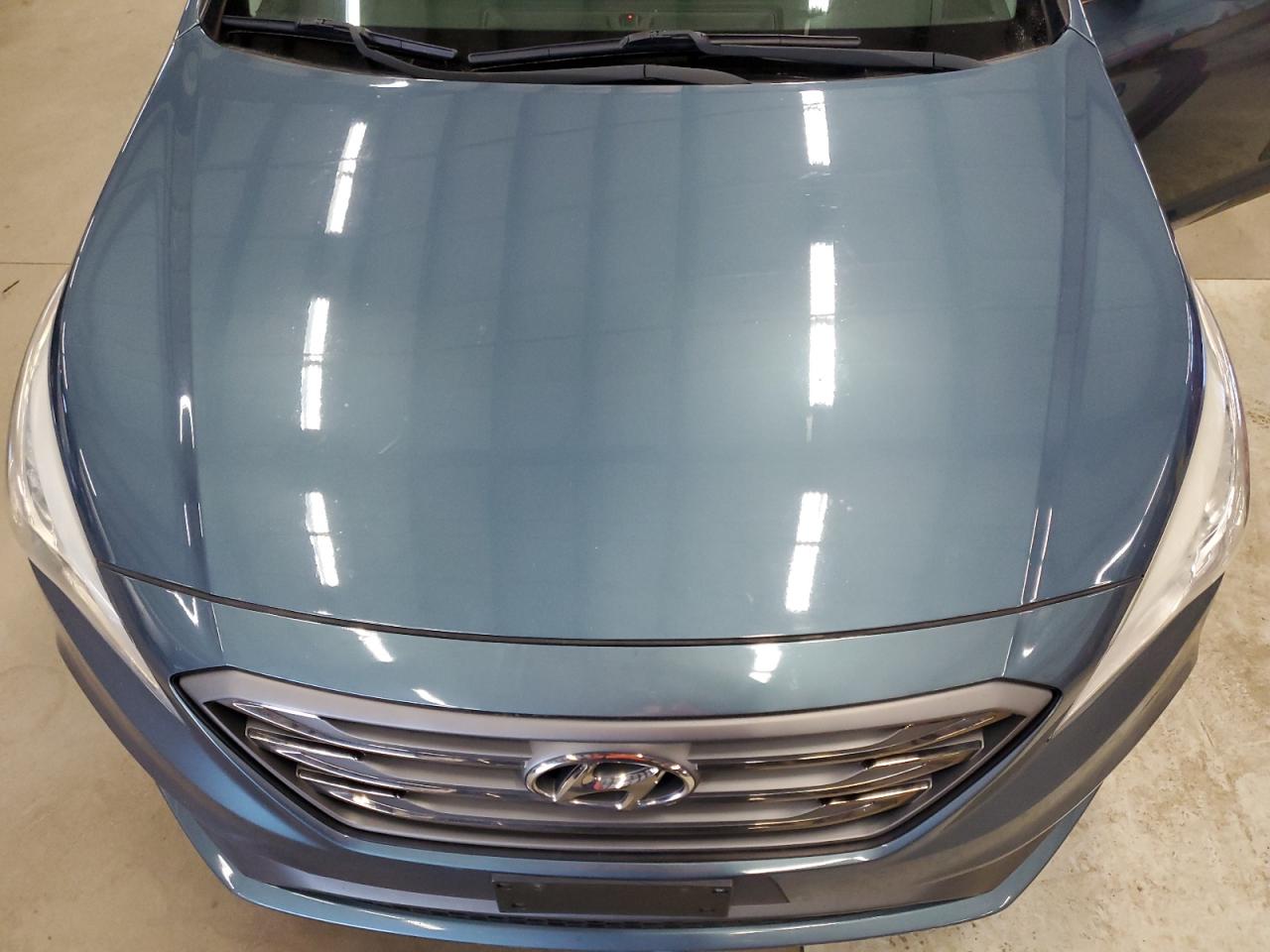 2016 Hyundai Sonata - Image 11