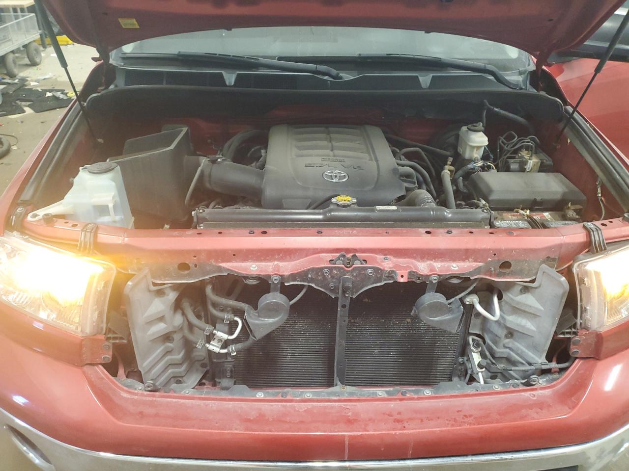 2013 Toyota Tundra - Image 12