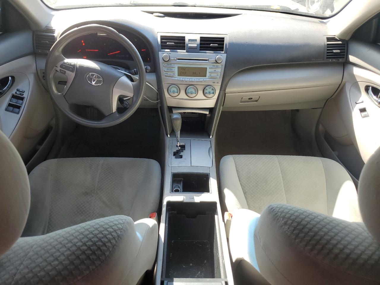 2009 Toyota Camry - Image 8