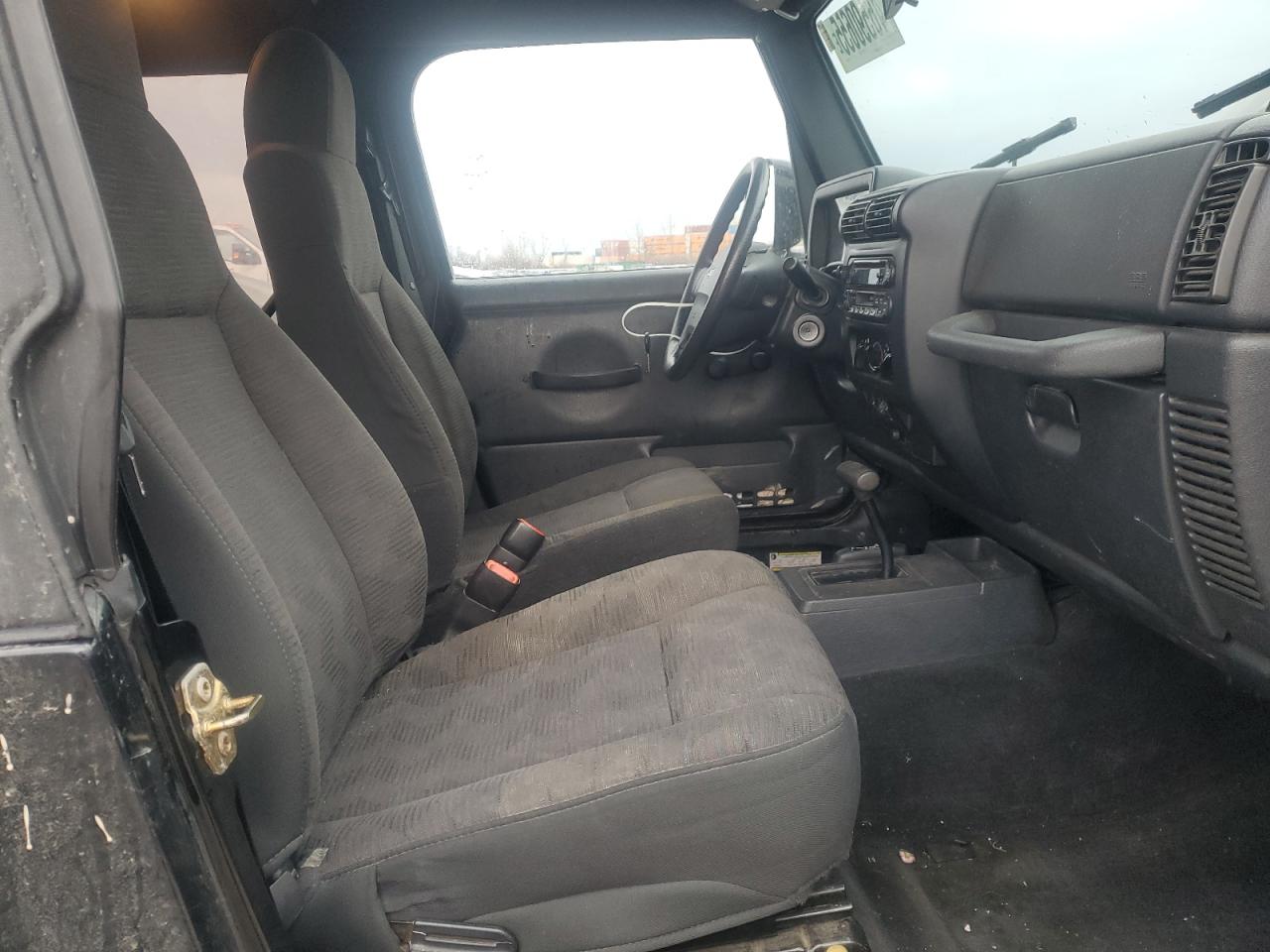 2005 Jeep Wrangler - Image 10