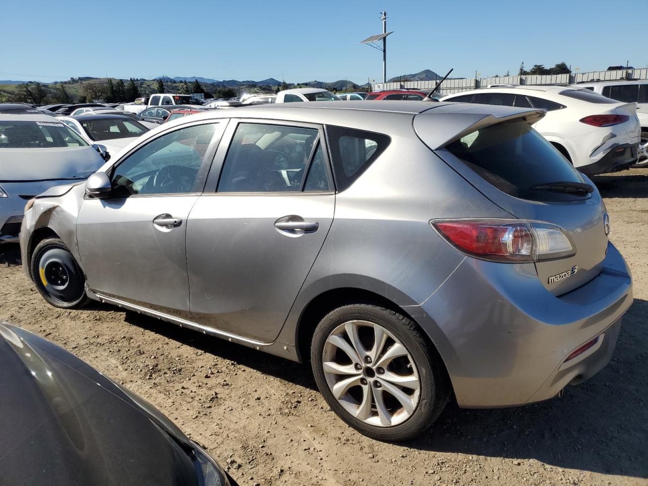 2010 Mazda 3 - Image 2