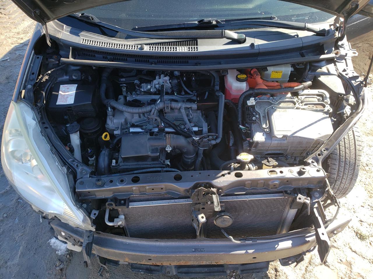 2014 Toyota Prius - Image 11