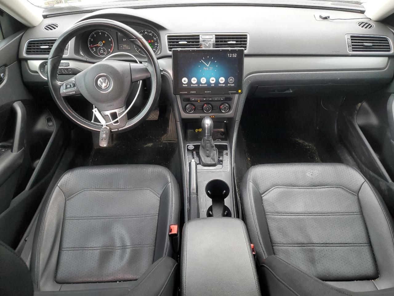 2015 Volkswagen Passat - Image 8
