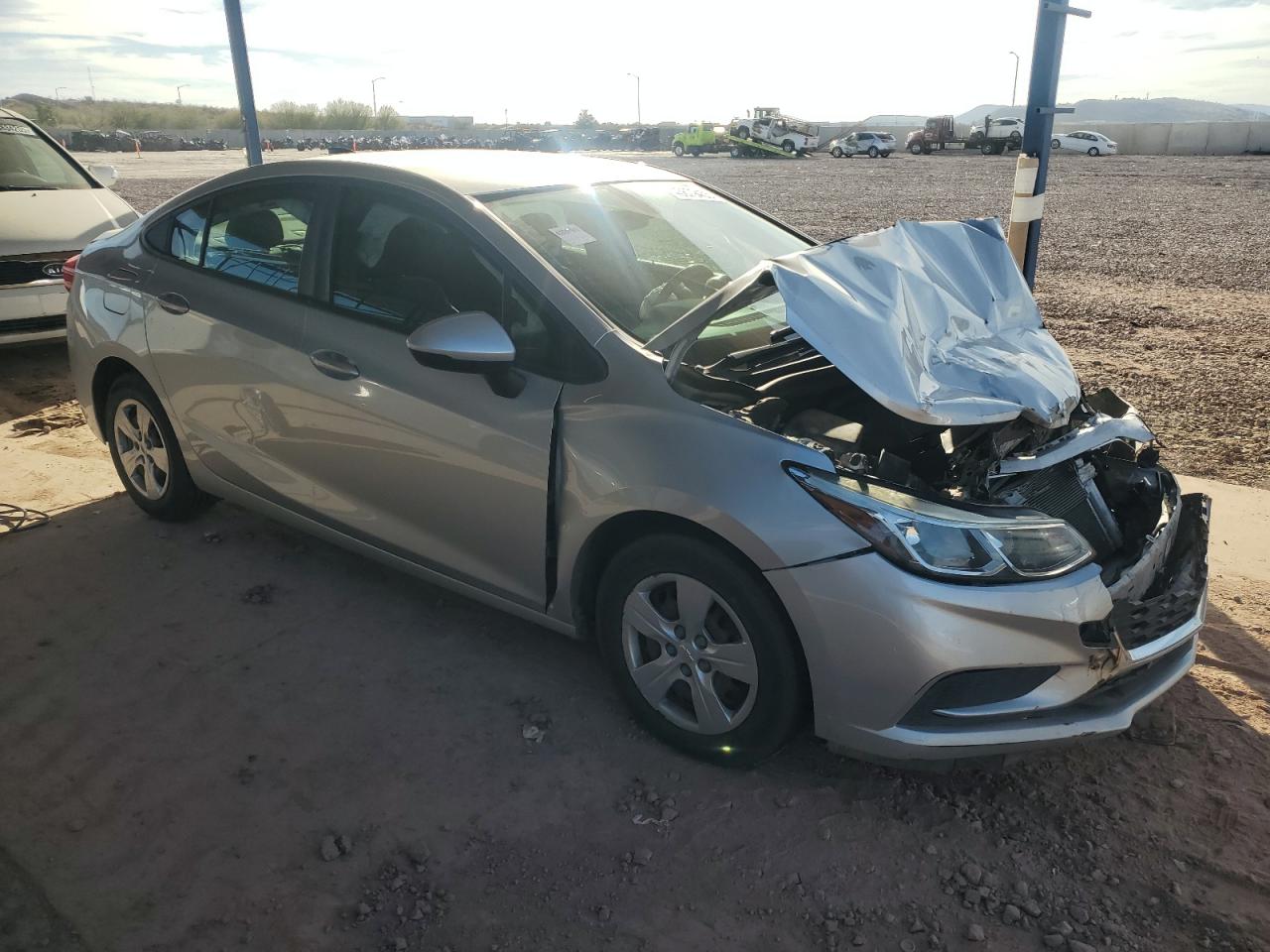 2018 Chevrolet Cruze - Image 4