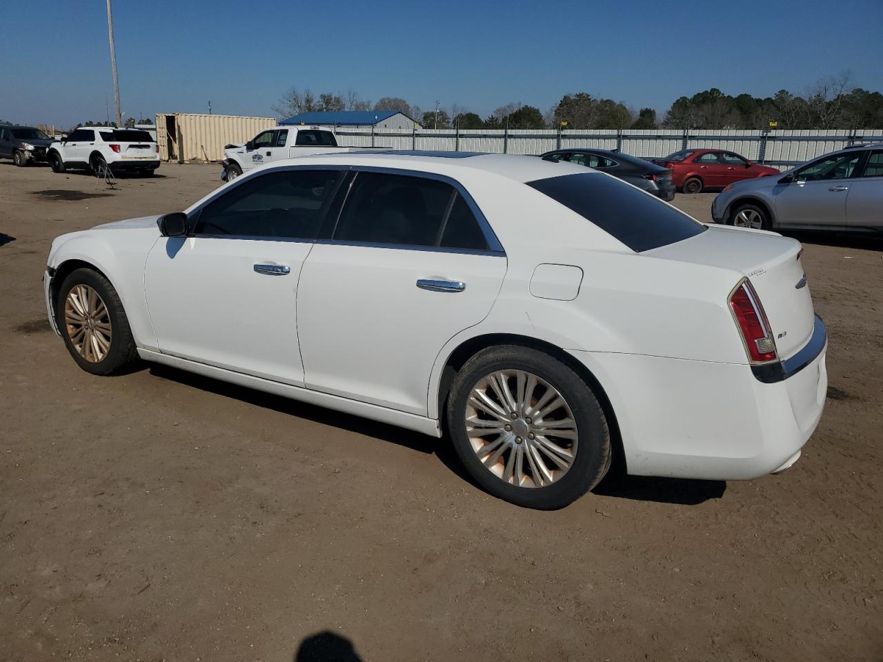 2013 Chrysler 300 - Image 2