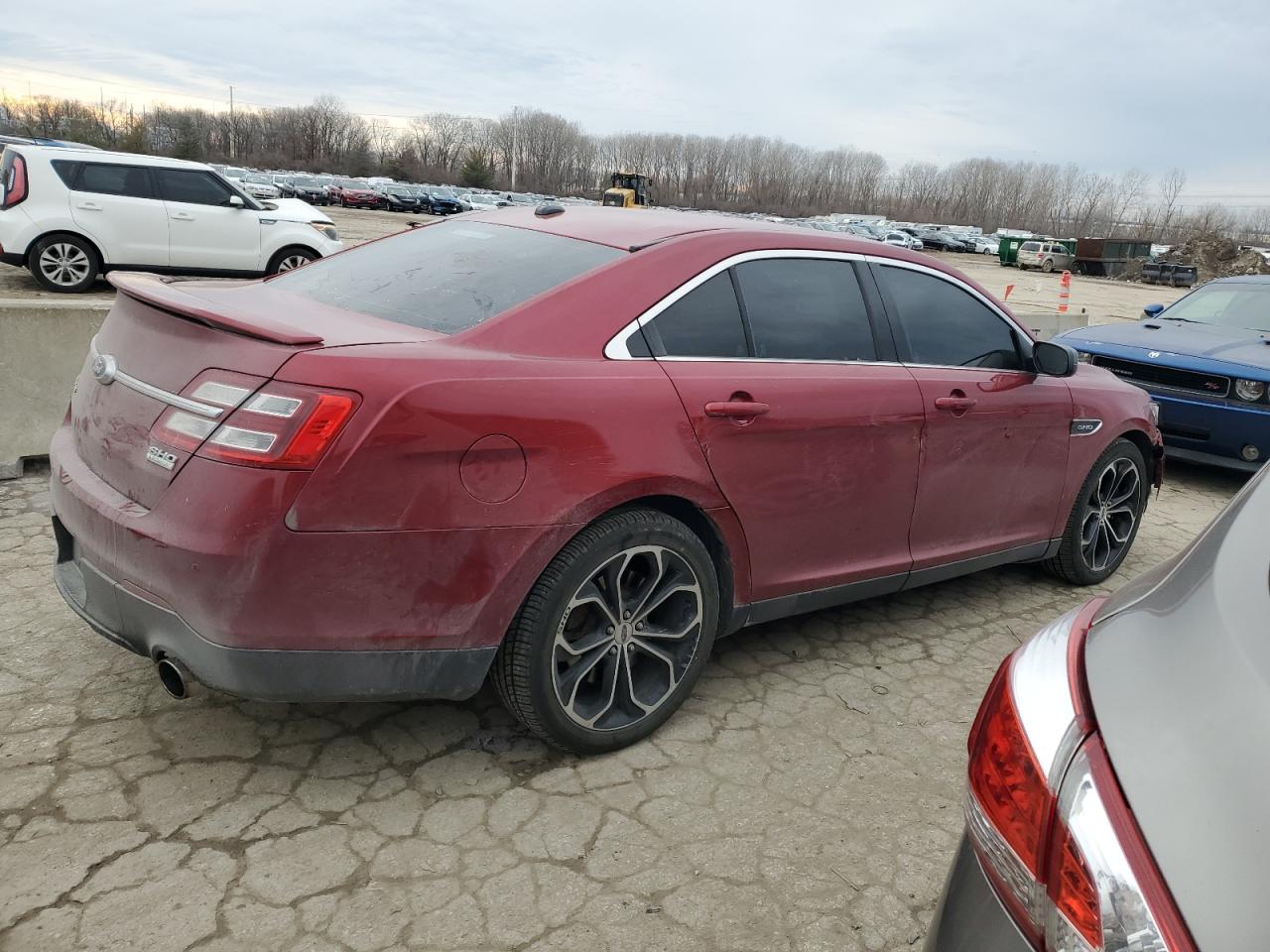 2015 Ford Taurus - Image 3