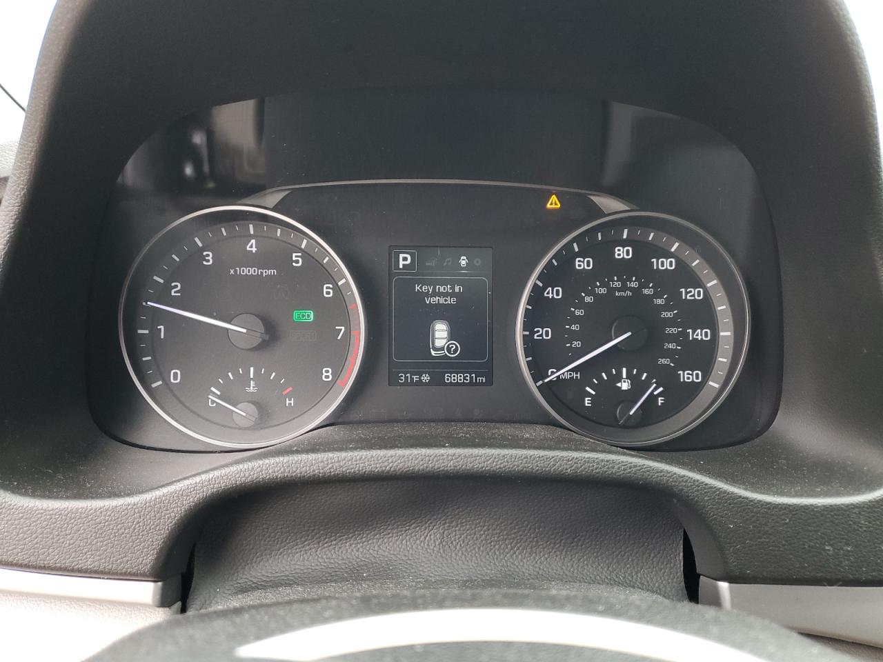 2018 Hyundai Elantra - Image 9