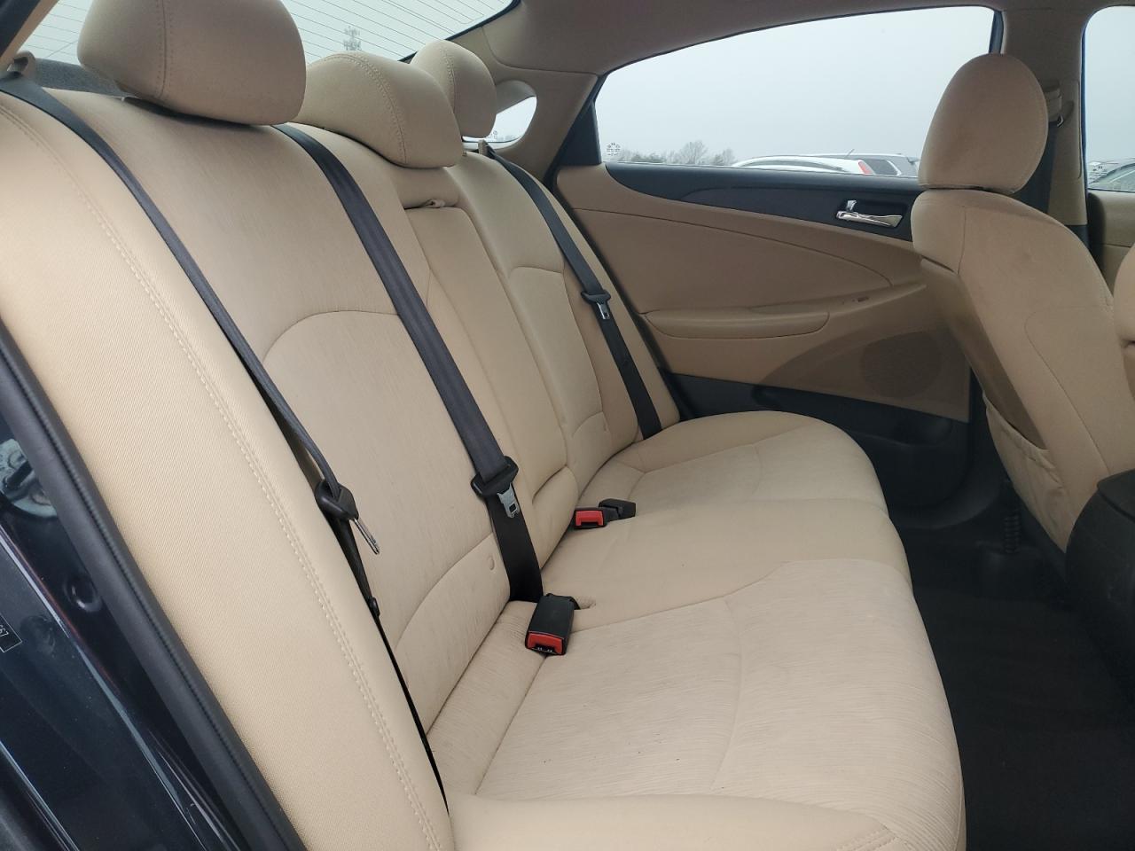 2013 Hyundai Sonata - Image 10