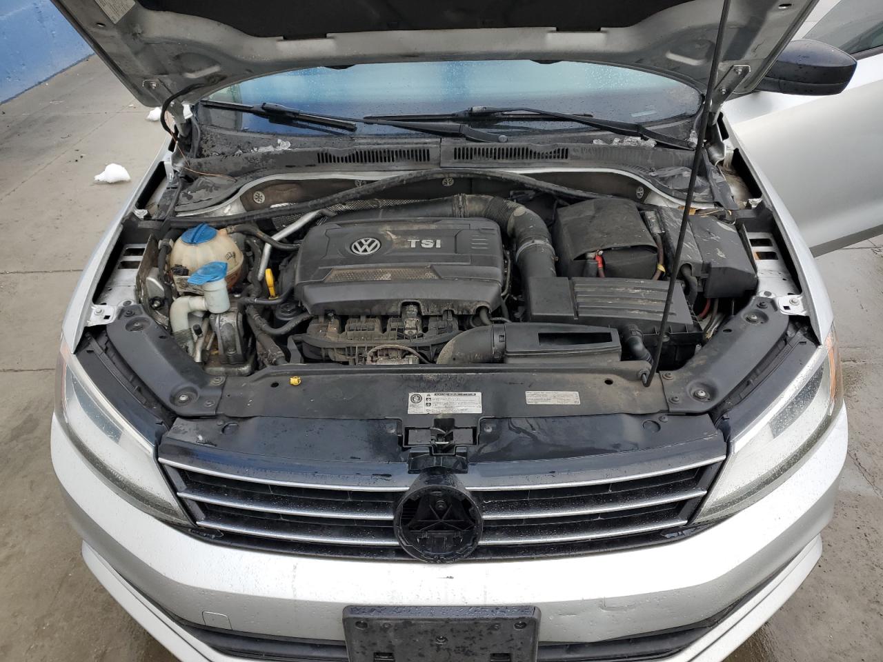 2015 Volkswagen Jetta - Image 11