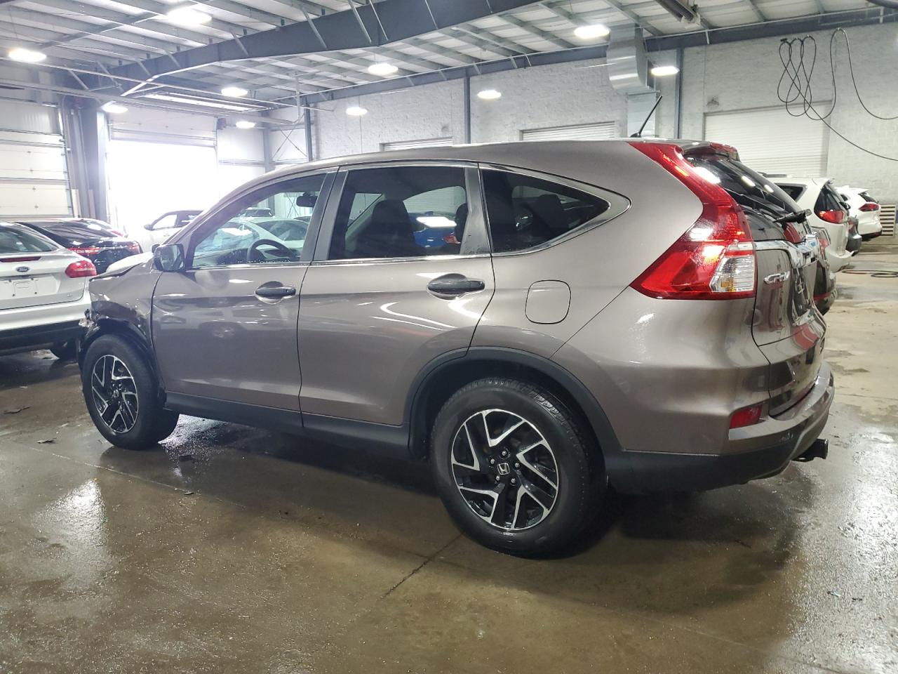 2016 Honda CR-V - Image 2