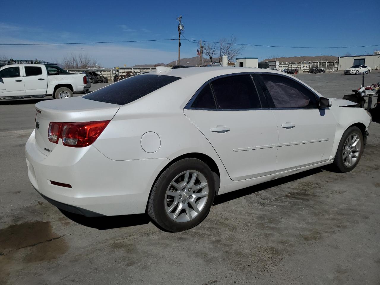 2016 Chevrolet Malibu - Image 3