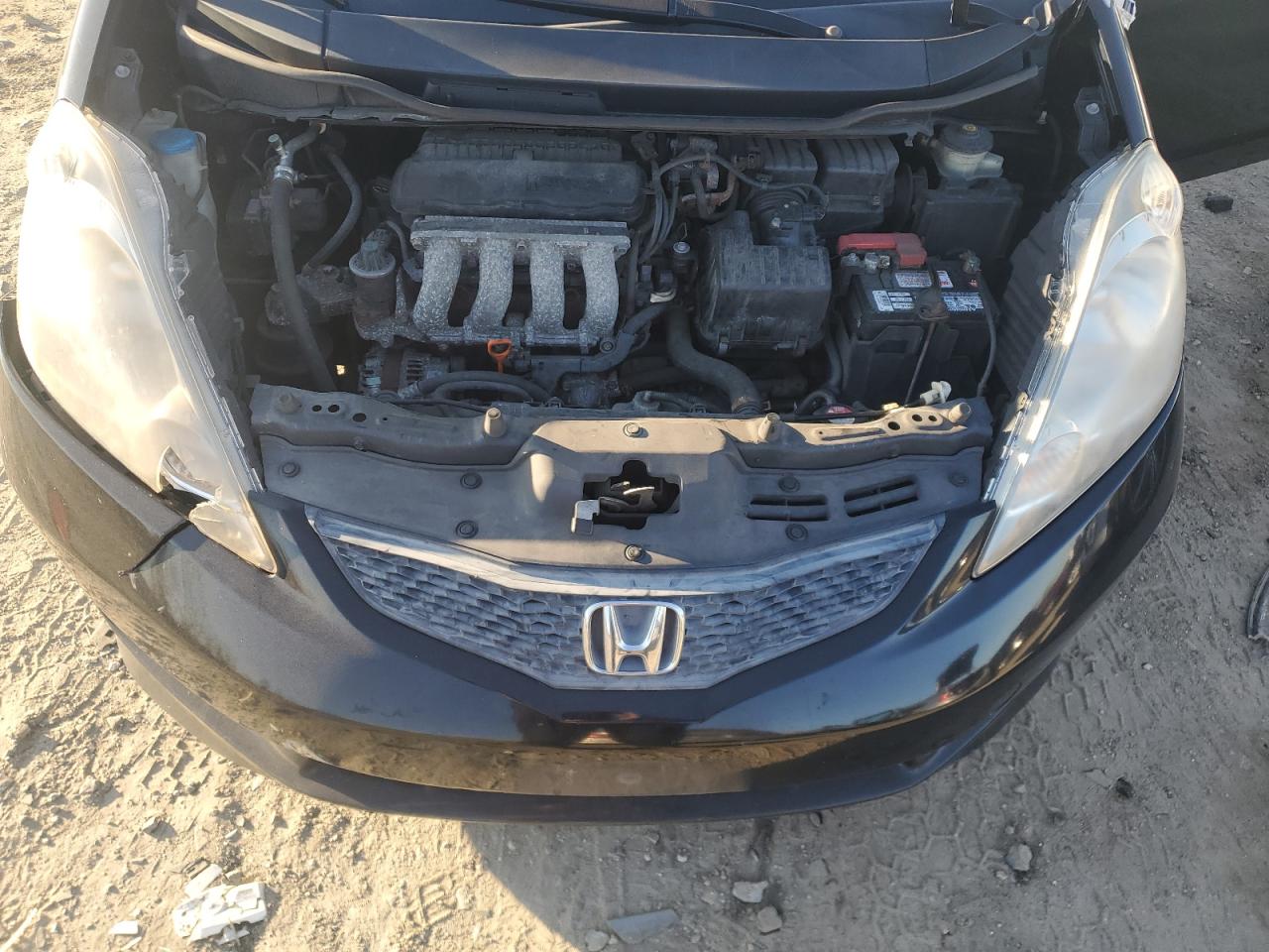 2010 Honda Fit - Image 11