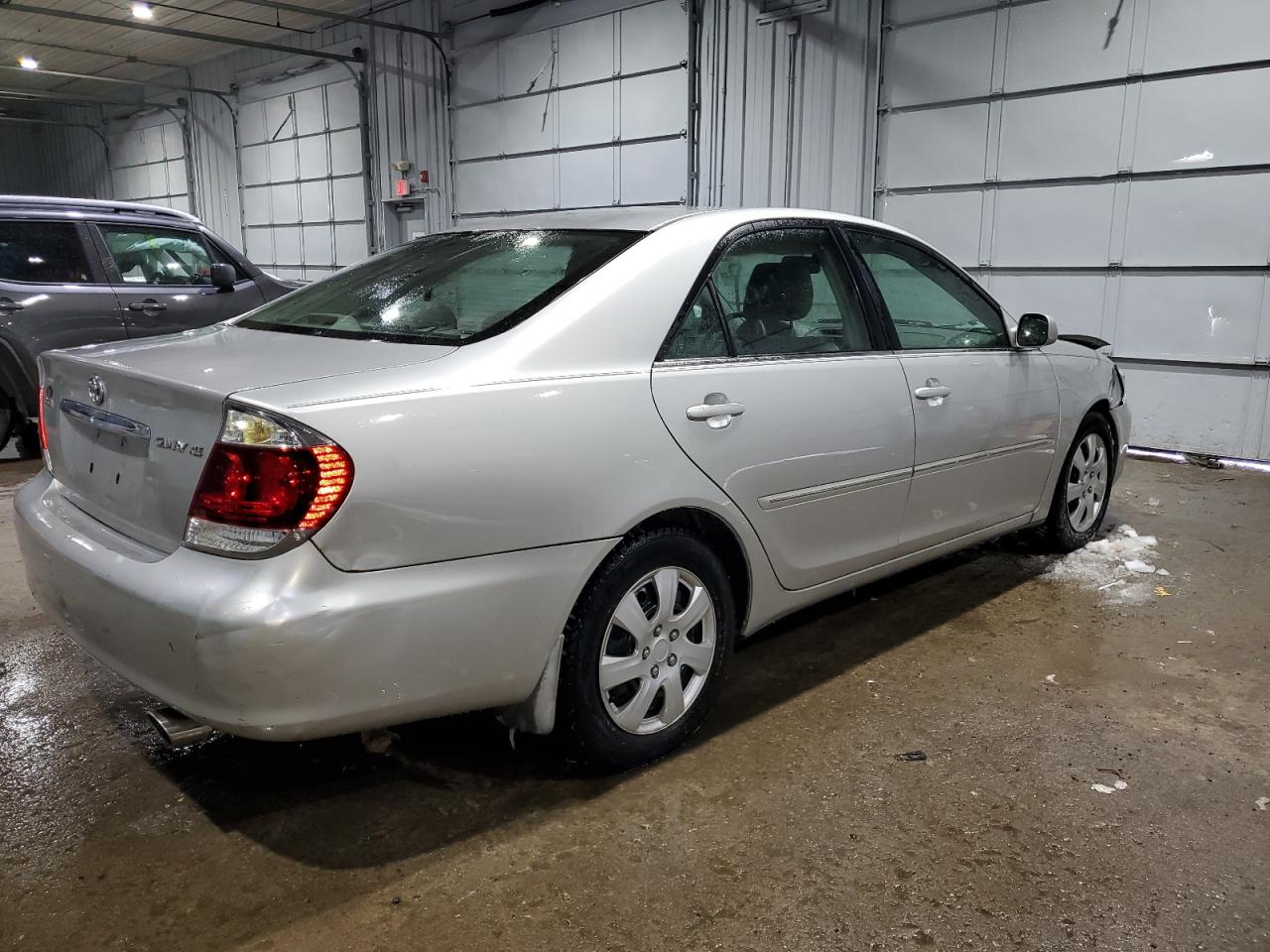 2005 Toyota Camry - Image 3
