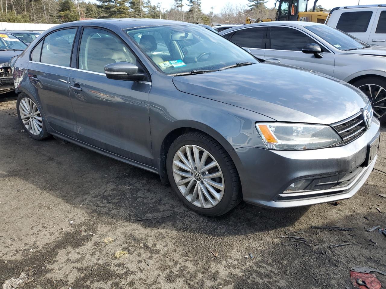2015 Volkswagen Jetta - Image 4
