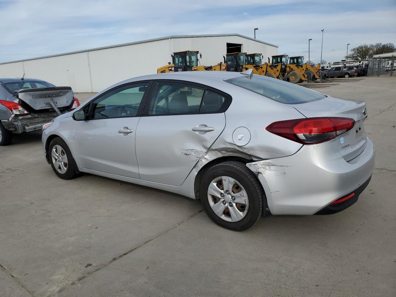 2017 Kia Forte - Image 2
