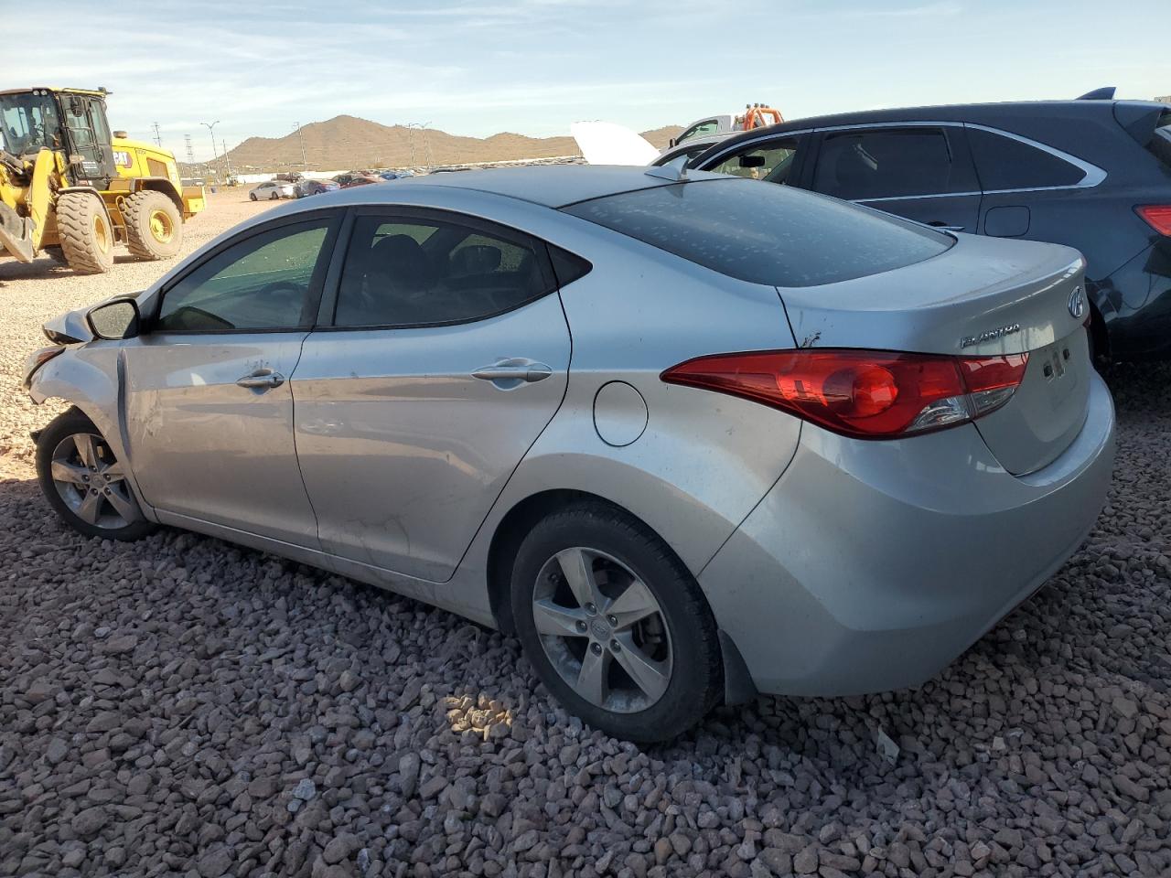 2013 Hyundai Elantra - Image 2