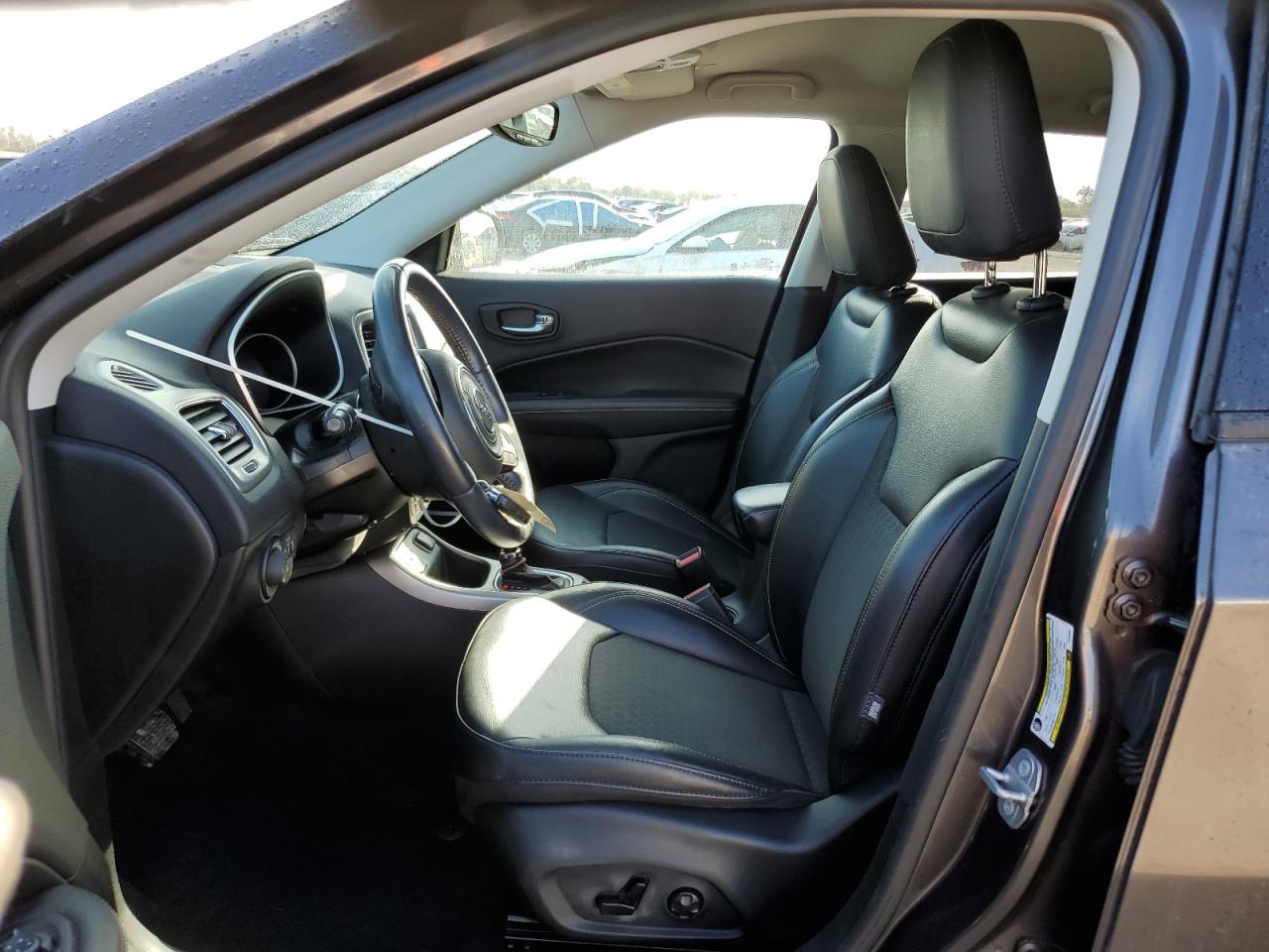 2019 Jeep Compass - Image 7