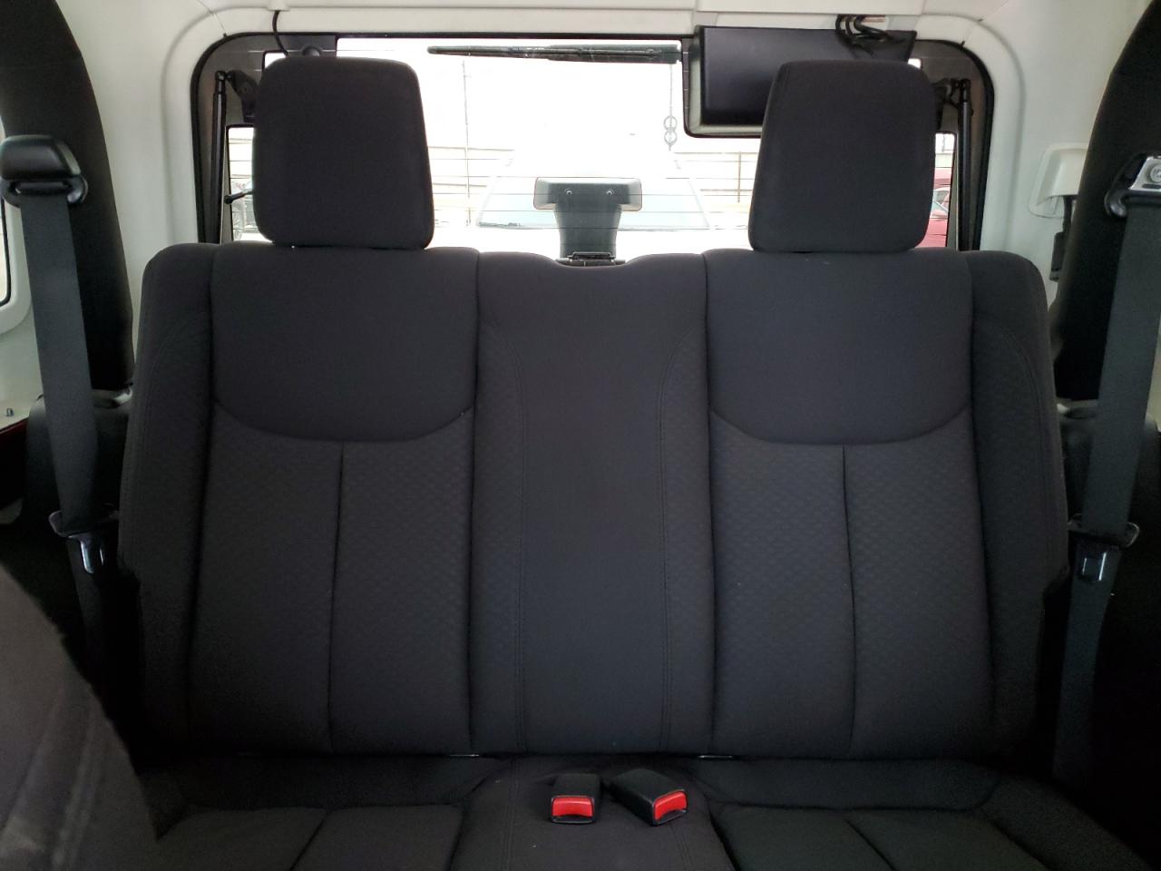 2013 Jeep Wrangler - Image 10