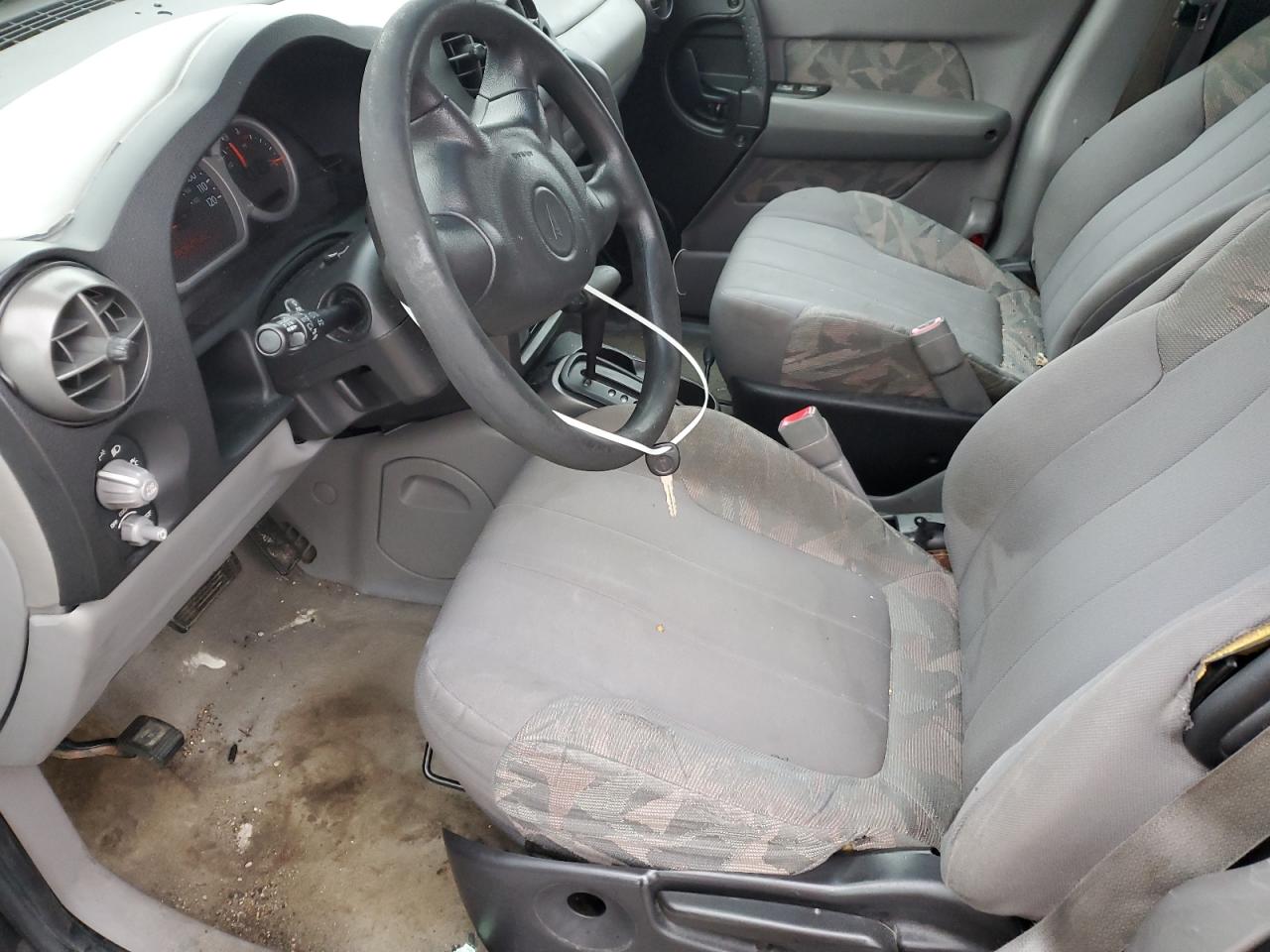2003 Pontiac Aztek - Image 7