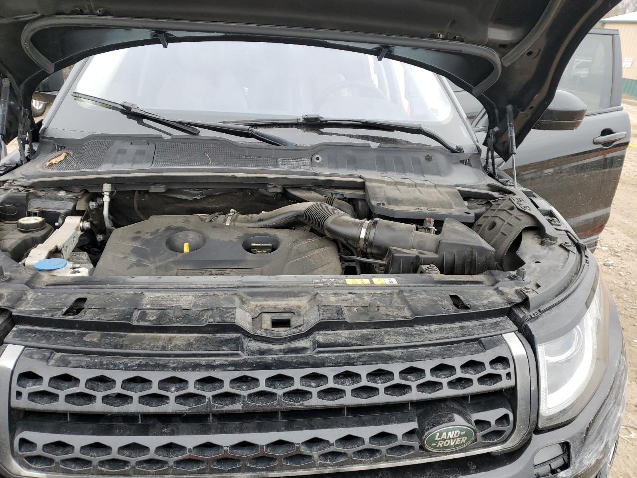 2017 Land Rover Range Rover - Image 12