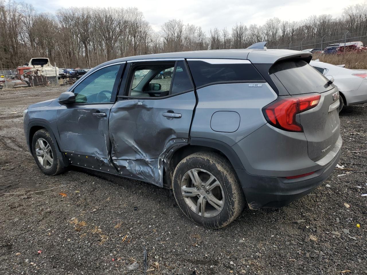 2019 GMC Terrain - Image 2