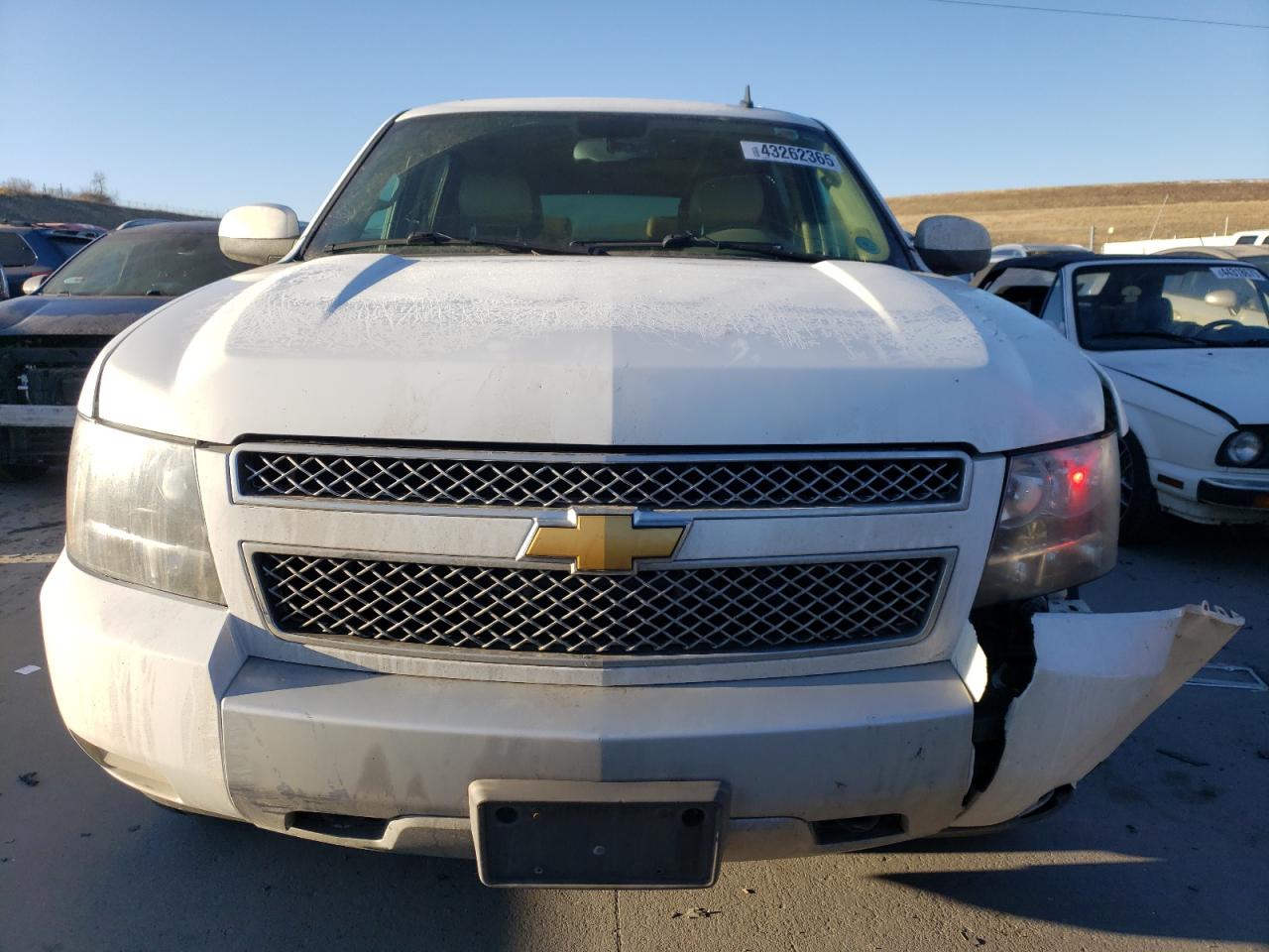 2013 Chevrolet Suburban - Image 5