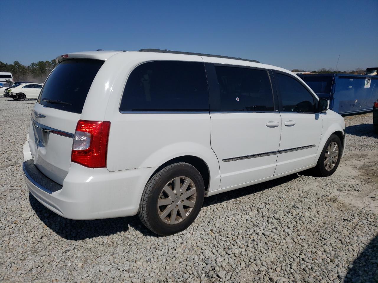 2014 Chrysler Town & Country - Image 3