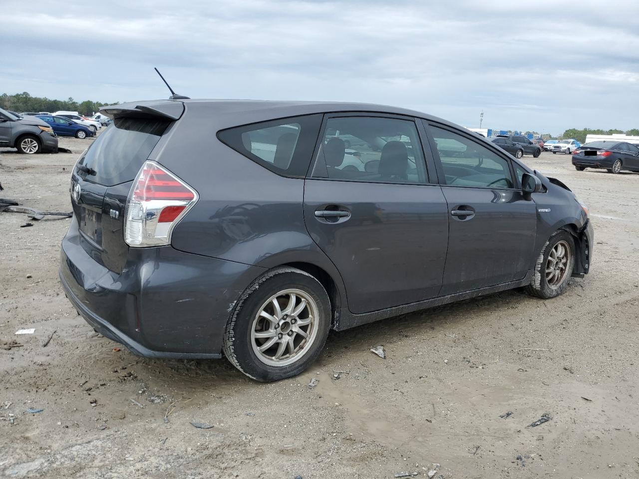 2016 Toyota Prius - Image 3