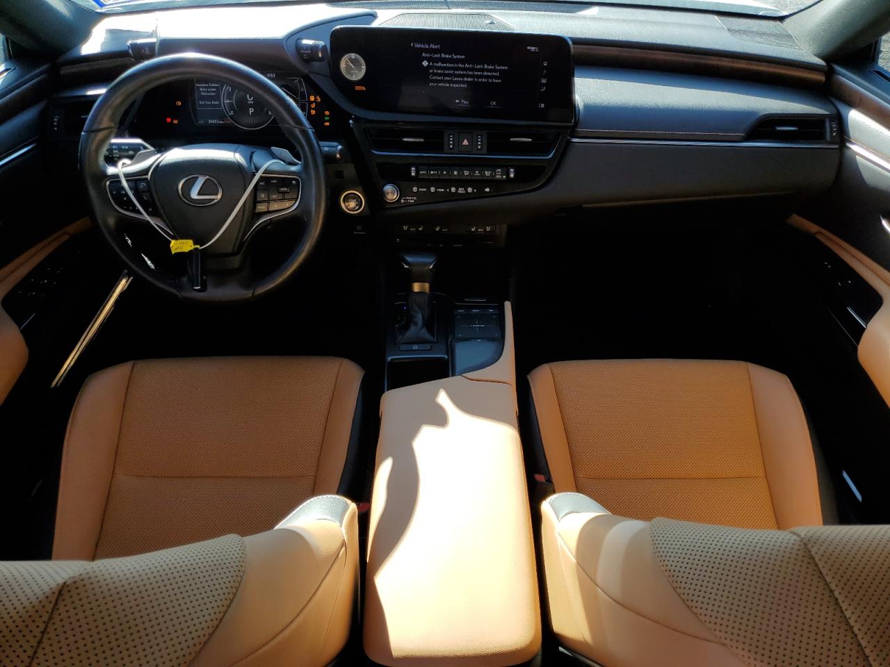 2022 Lexus ES - Image 8