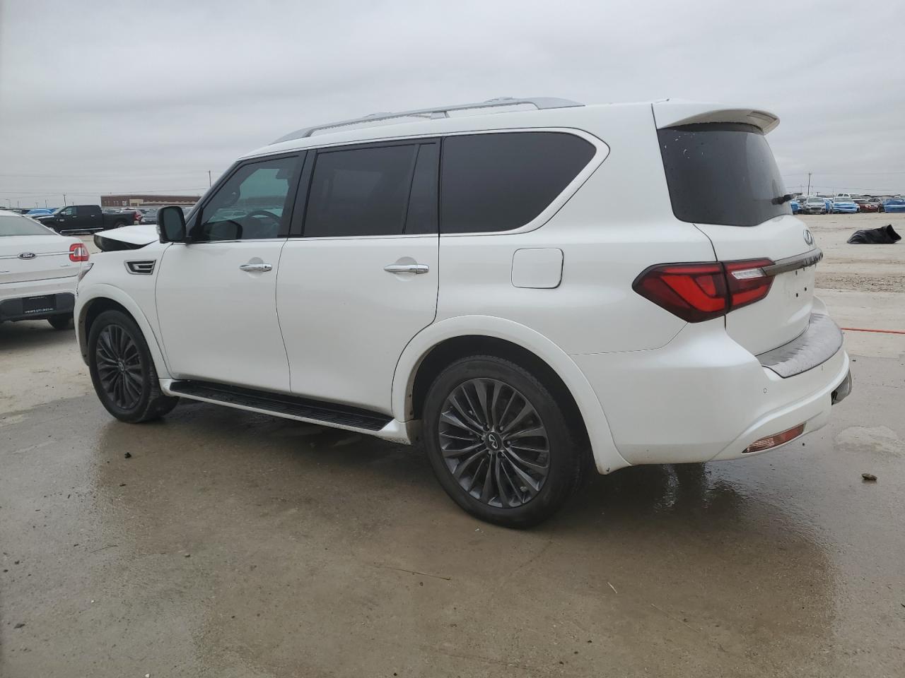 2021 Infiniti QX80 - Image 2