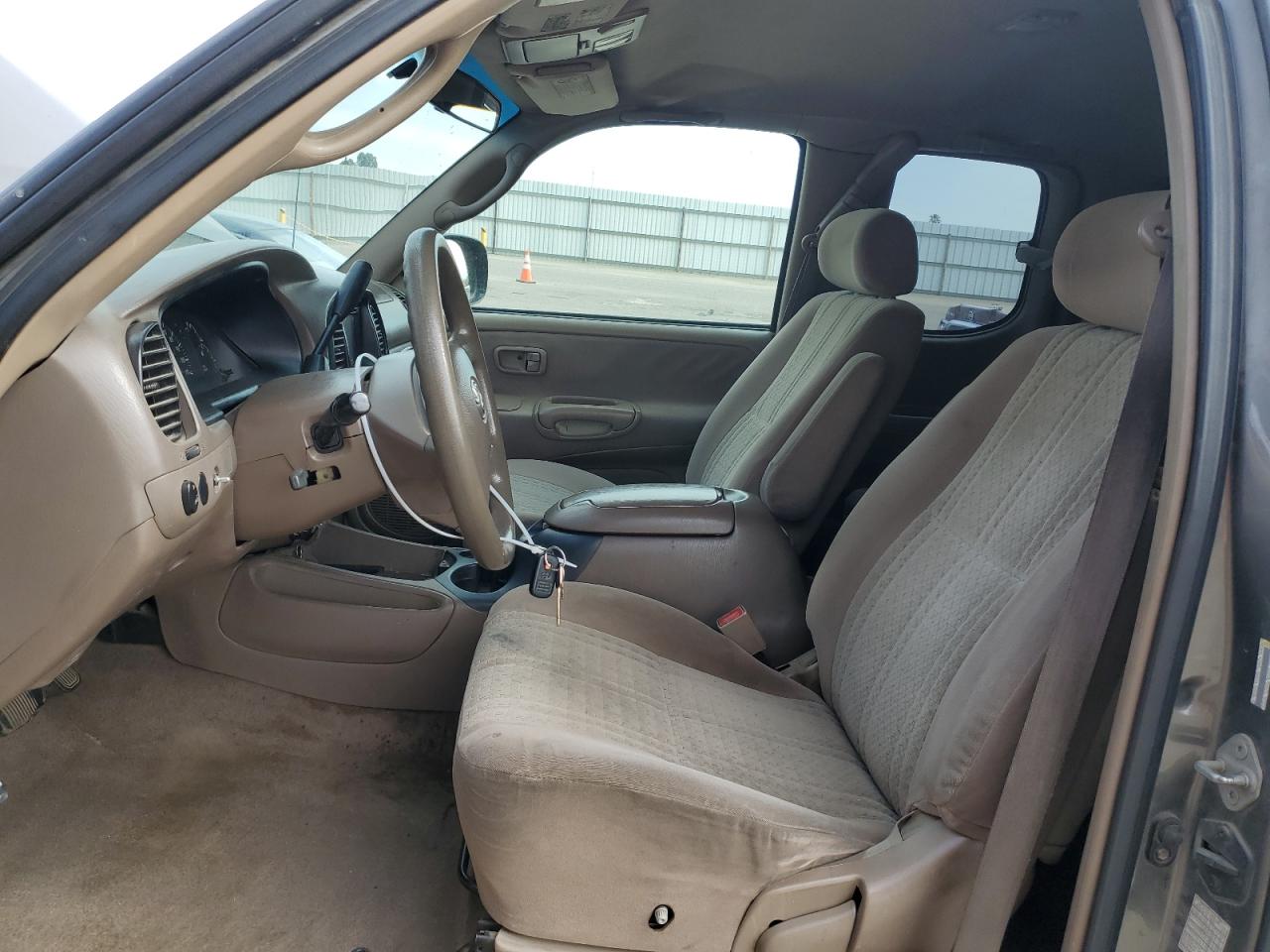 2004 Toyota Tundra - Image 7