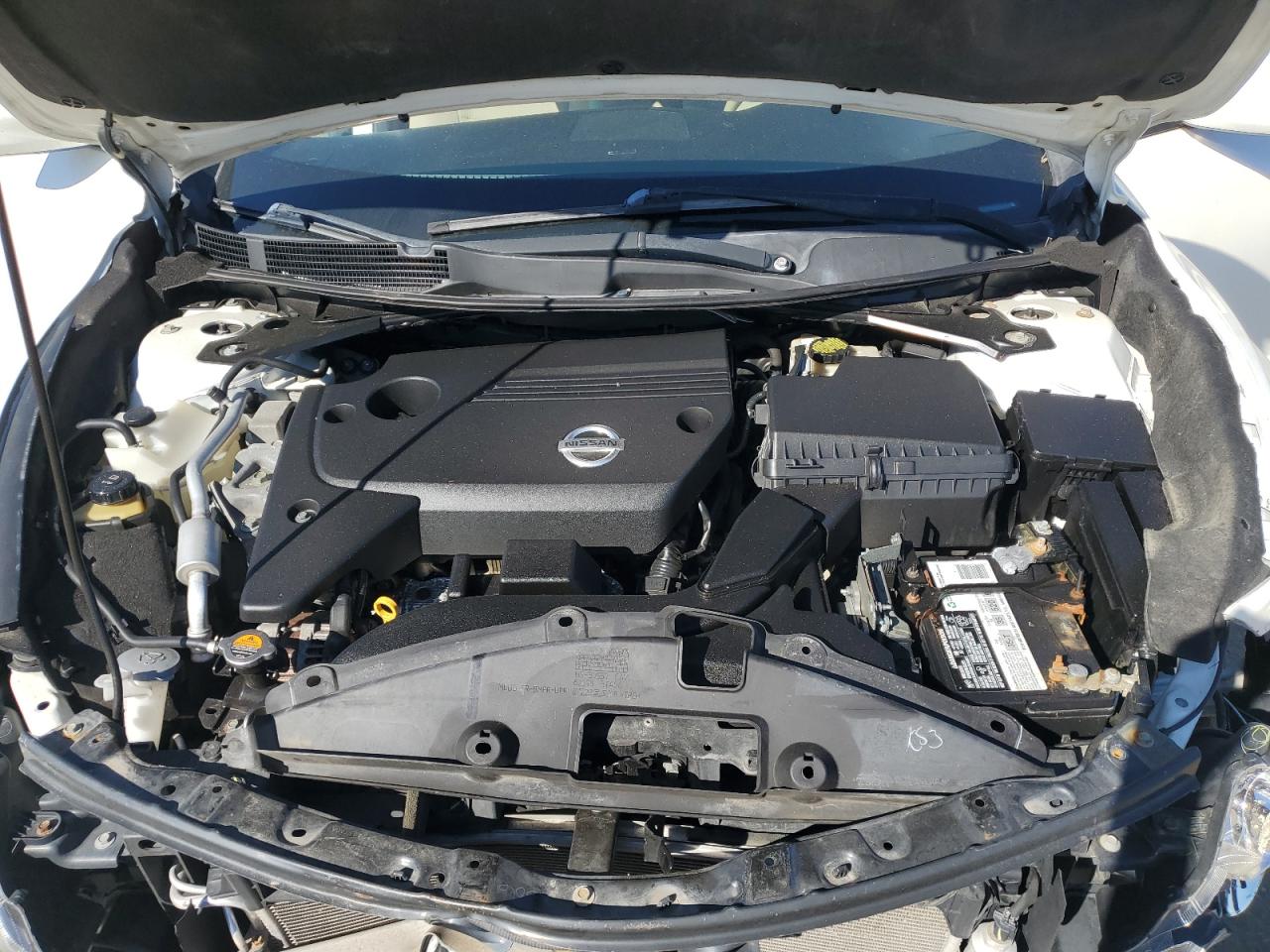 2015 Nissan Altima - Image 11