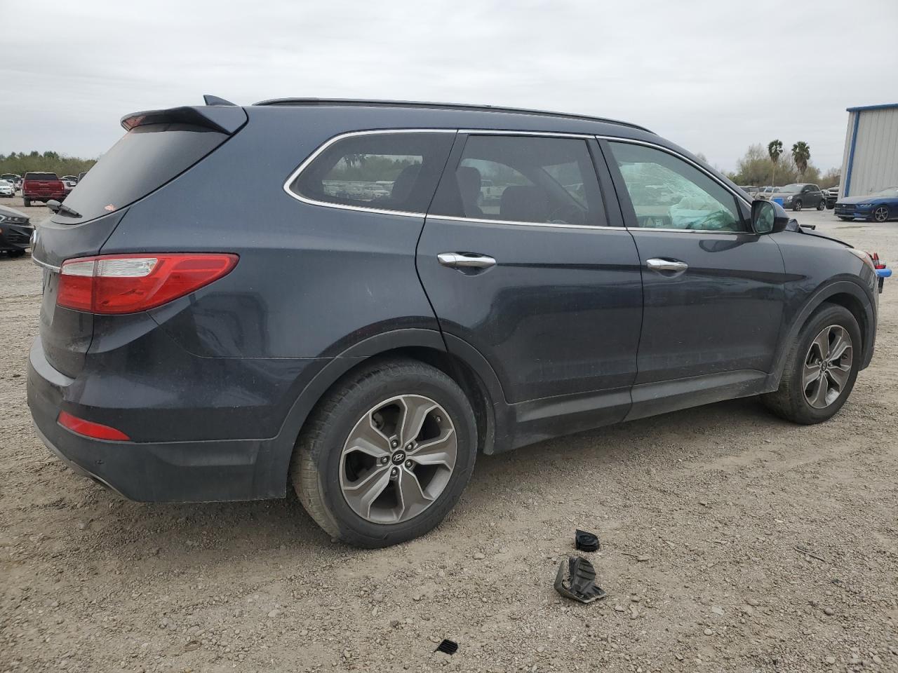2013 Hyundai Santa Fe - Image 3