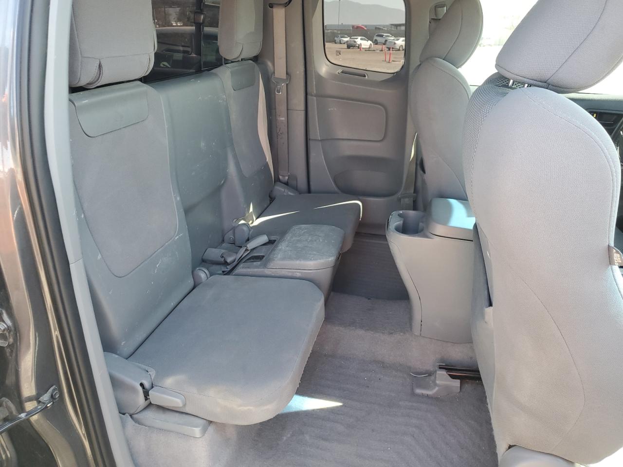2011 Toyota Tacoma - Image 10